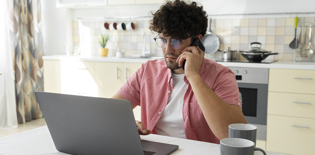 Trabalho híbrido sem riscos: como evitar vazamento de dados e falhas de produtividade